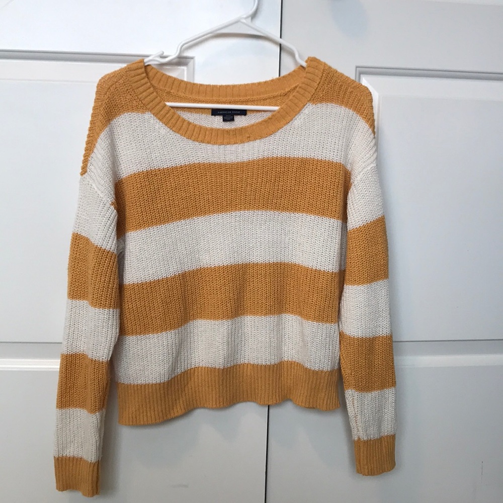 American Eagle sweater